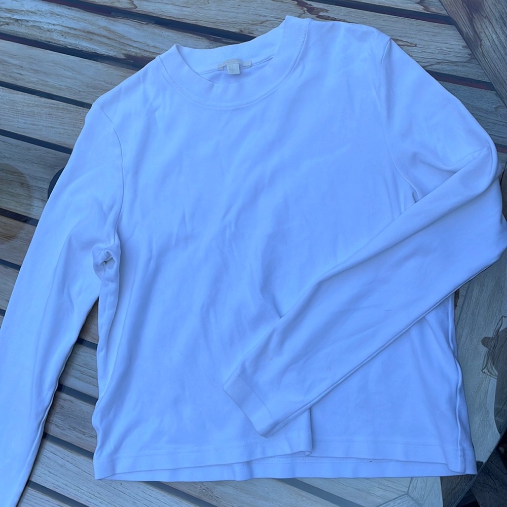White long sleeve crew neck